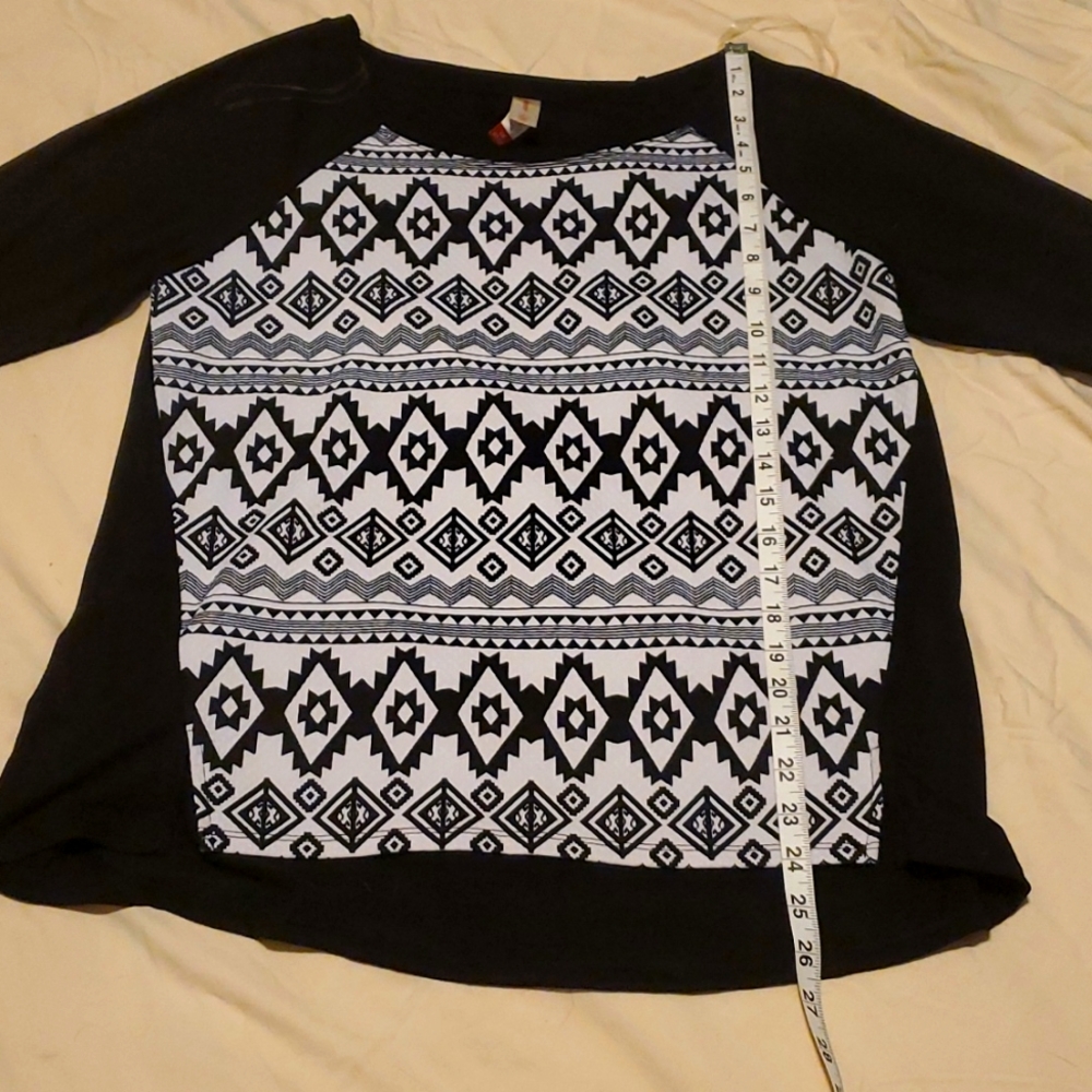 🔵3/4 baseball tee - L - No Boundaries